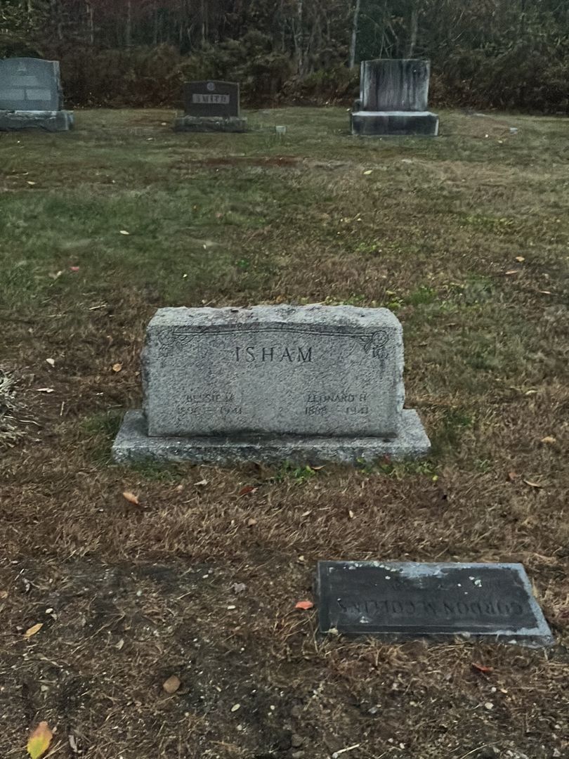 Leonard H. Isham's grave. Photo 1