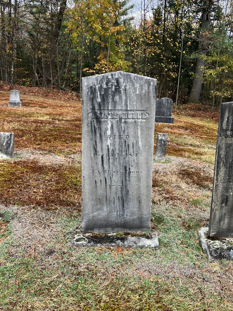 Moses Dodge's grave. Photo 1