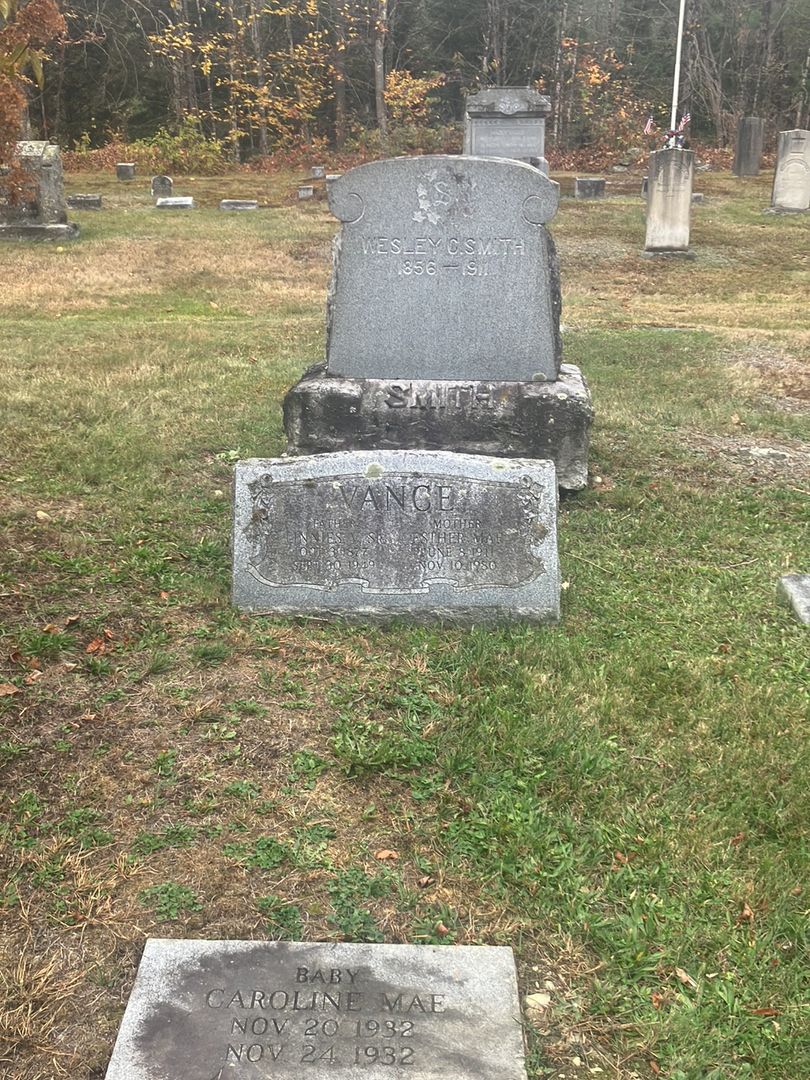 Esther Mae Vance's grave. Photo 1
