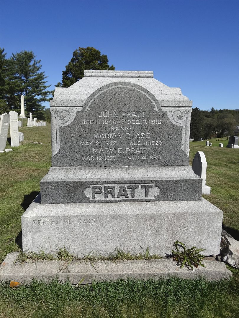 Marian Chase Pratt's grave. Photo 1
