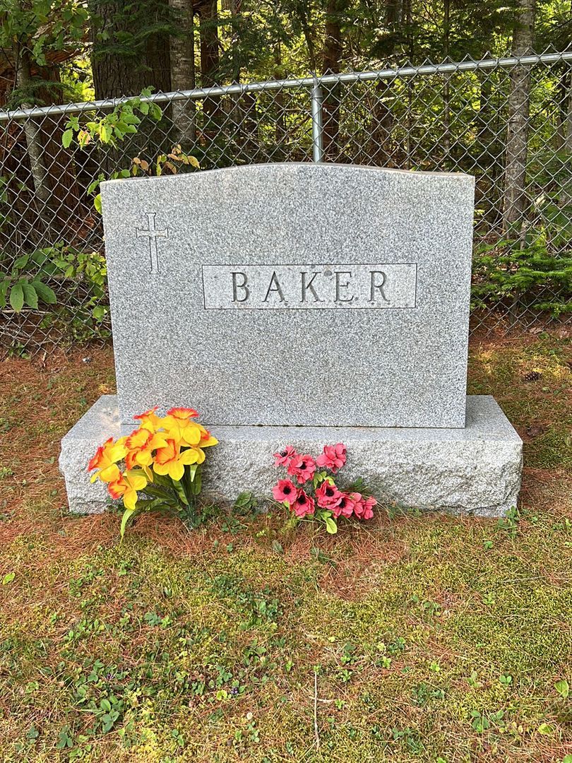Billy Baker's grave. Photo 1