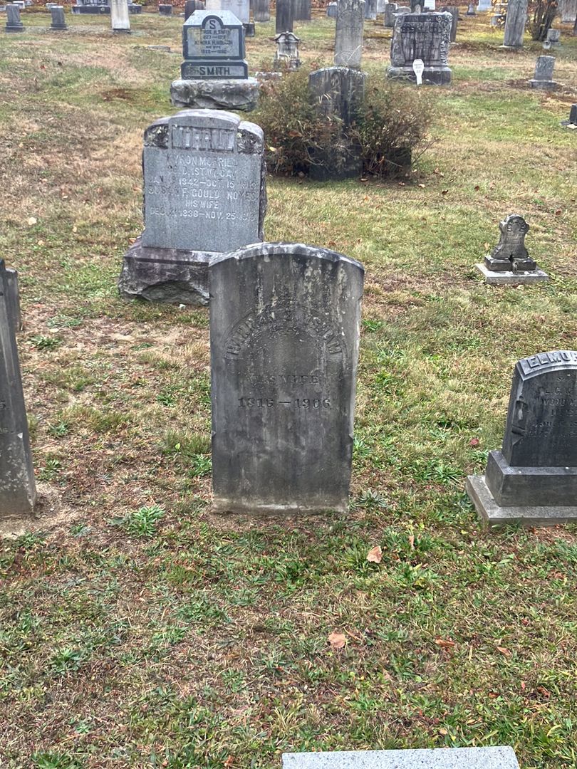 Hannah B. Isham Woodward's grave. Photo 1