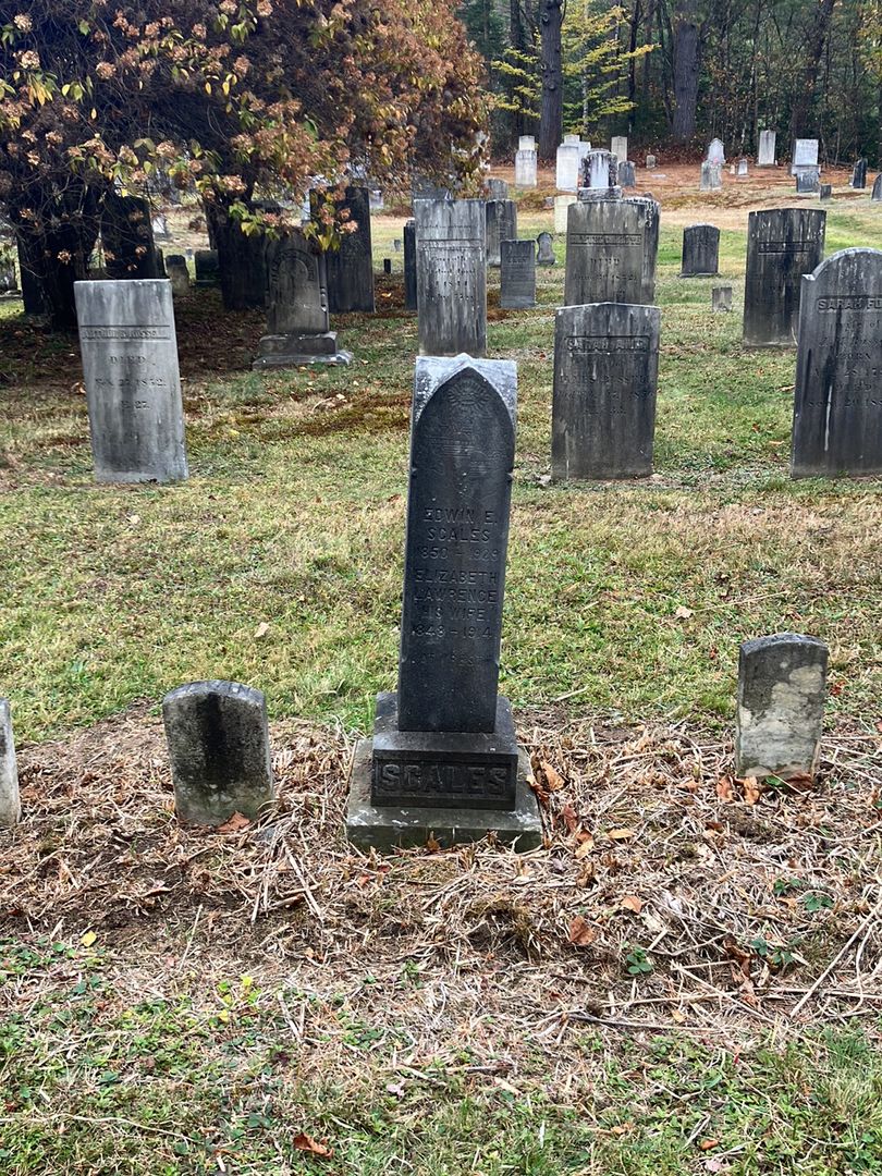 Elizabeth Lawrence Scales's grave. Photo 1