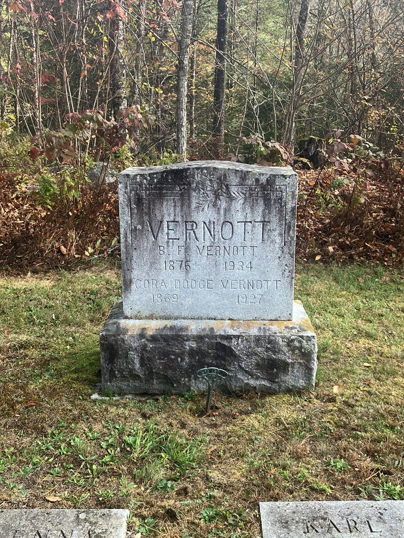 B. F. Vernott's grave. Photo 1
